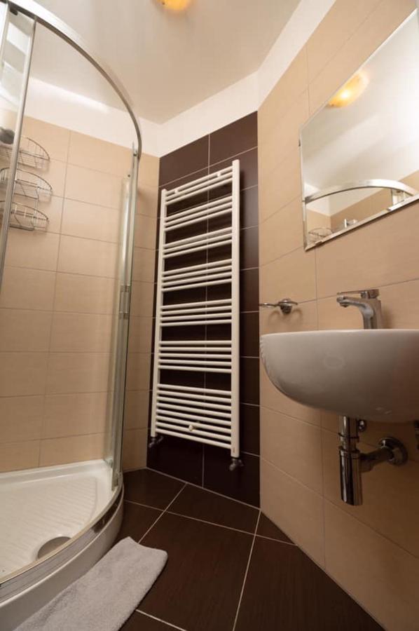 Apartmaji Velikonja Apartment *