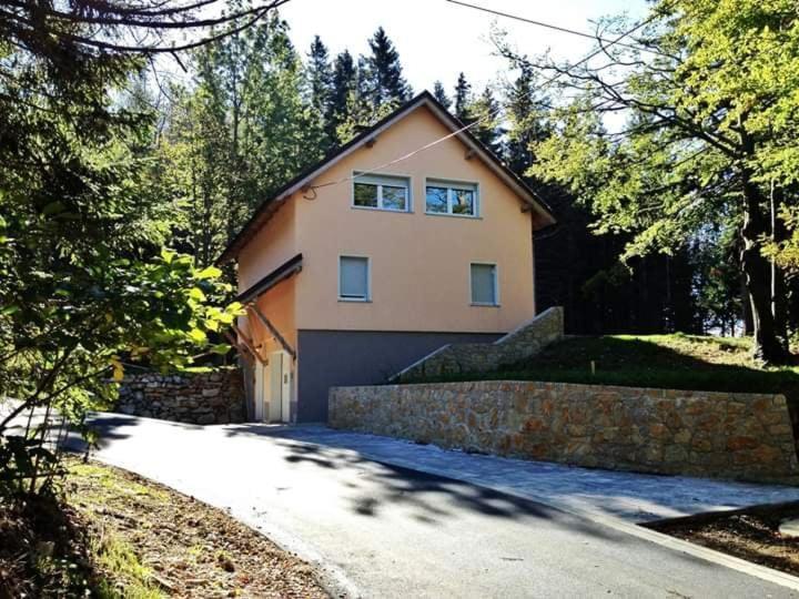 Apartmaji Velikonja Apartment